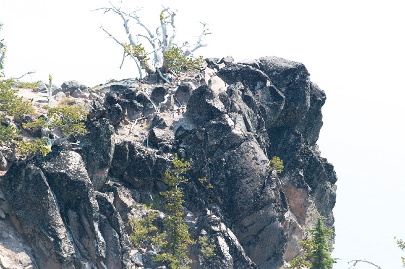 20150824_125634 D4S.jpg - "Face" on cliff, Crater Lake
